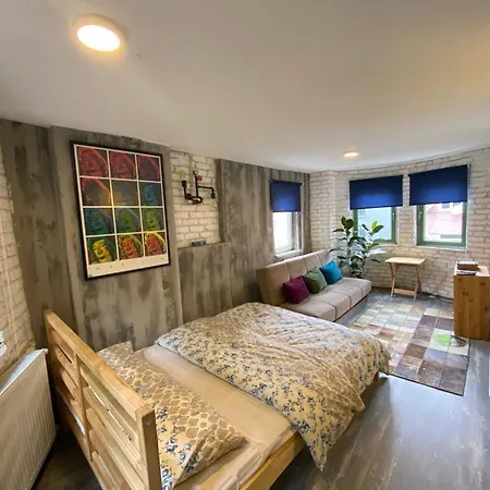 Number 1453 Apartment *
