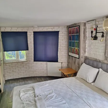 Number 1453 Apartment