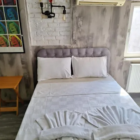 Number 1453 Apartment